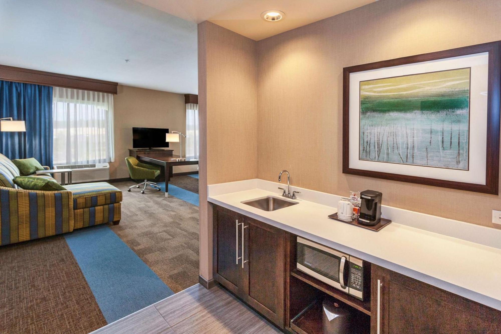 Hampton Inn & Suites Duluth North Mn Exterior photo